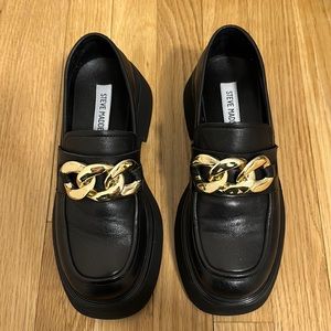 Steve Madden black loafers